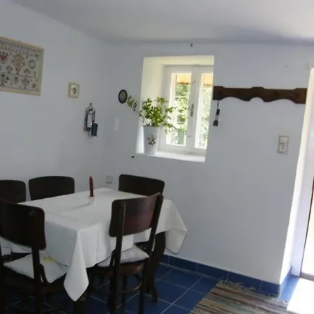 Freistehendes In Doebroekoez Mit Garten, Terrasse Und Grill Holiday home Dobrokoz