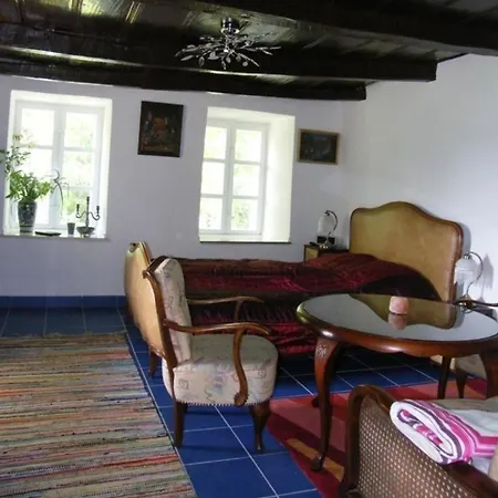 Holiday home Freistehendes In Doebroekoez Mit Garten, Terrasse Und Grill Dobrokoz